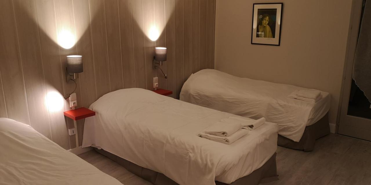 Hotel Du Cheval Blanc Cerizay Pokoj fotografie